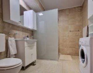 Apartment 3 rooms for sale in Floresti