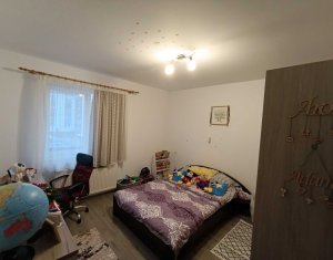 Vand apartament in Floresti