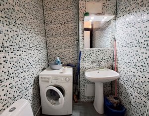 Apartament 4 camere de vanzare, etaj 2, parcare subterana, Zorilor, UMF