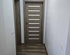 Apartament cu 3 camere, pod, boxa la subsol, parcare exterioara, Floresti
