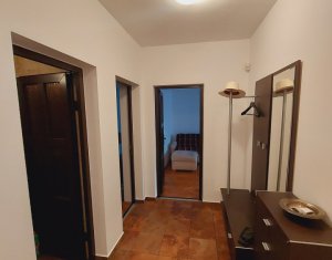 Appartement 3 chambres à vendre dans Cluj-napoca, zone Plopilor