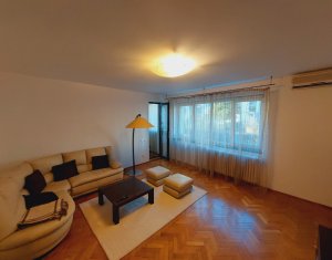 Appartement 3 chambres à vendre dans Cluj-napoca, zone Plopilor