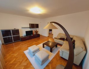 Appartement 3 chambres à vendre dans Cluj-napoca, zone Plopilor