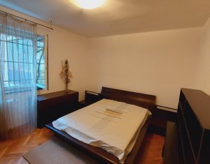 Appartement 3 chambres à vendre dans Cluj-napoca, zone Plopilor