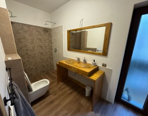 Apartament 3 camere ultrafinisat în vilă exclusivistă