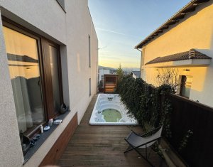 Apartament 3 camere ultrafinisat în vilă exclusivistă