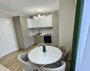 Apartament 4 camere de vanzare, 65 mp, renovat, Manastur, Cluj Napoca