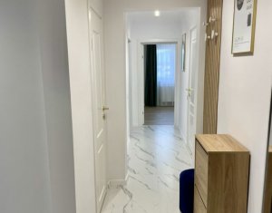 Apartament 4 camere de vanzare, 65 mp, renovat, Manastur, Cluj Napoca