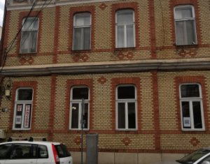 Apartament unicat, in Centru Cluj-Napoca, 3 camere, arhitectura aparte