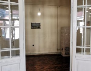 Apartament unicat, in Centru Cluj-Napoca, 3 camere, arhitectura aparte