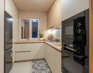 Apartment 4 rooms for sale in Cluj-napoca, zone Manastur