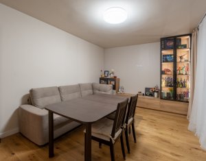 Apartment 4 rooms for sale in Cluj-napoca, zone Manastur