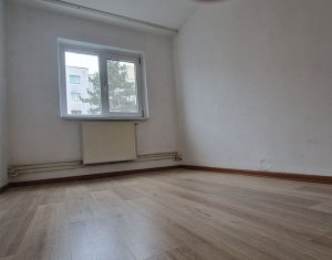 Apartment 3 camere in Manastur, zona Gurghiu