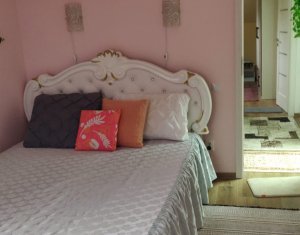 Sale apartment 3 rooms in Floresti