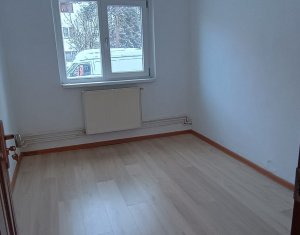 Lakás 3 szobák eladó on Cluj-napoca, Zóna Manastur