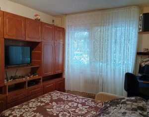 Vanzare apartament cu 3 camere str Gr Alexandrescu