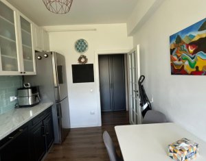 Apartament cu 3 camere, parcare, 74 mp, etaj 1, bloc tip vila, Campului