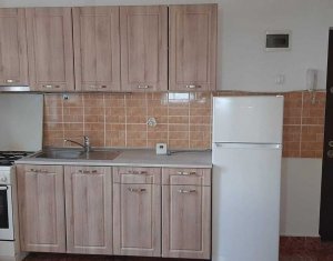 Apartament cu 2 camere de vânzare în cartierul Mărăști.