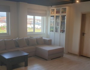 Vanzare apartament 3 camere in Floresti