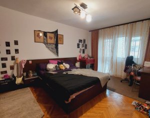 Apartment 3 rooms for sale in Cluj-napoca, zone Intre Lacuri
