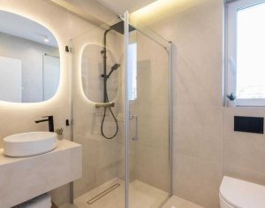 Apartment 3 rooms for sale in Cluj-napoca, zone Intre Lacuri