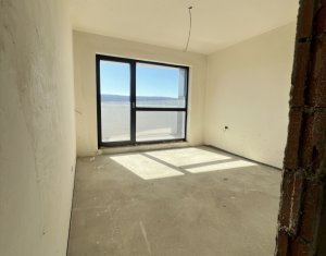 Apartament 2 niveluri 114 mp, 3 dormitoare, 3 bai, 2 terase, parcare, Wings