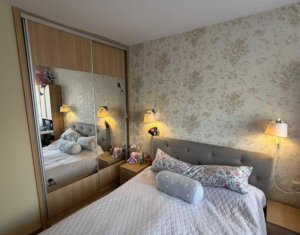 Apartament cu 3 camere la etajul 1 cu parcare in Floresti