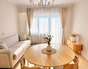 Apartment 3 rooms for sale in Floresti