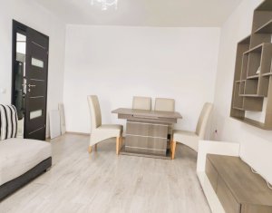 Apartament  2 camere, mobilat, parcare zona Calea Baciului