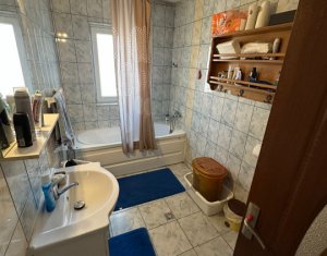 Apartment 1 rooms for sale in Floresti