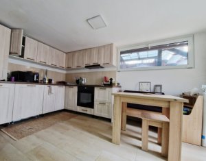 Apartament 3 camere decomandate la vila - zona str. Clinicilor