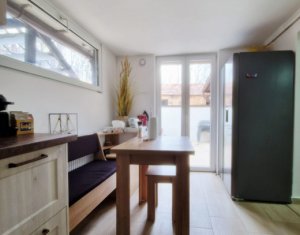 Apartament 3 camere decomandate la vila - zona str. Clinicilor