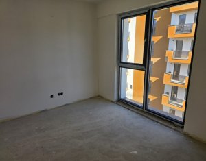 Apartament 2 camere, balcon, posibilitate parcare, Intre Lacuri