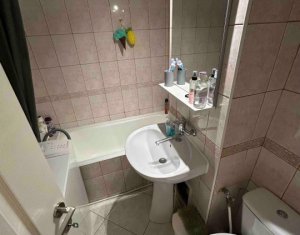 De vanzare apartament cu 1 camera McDonads Piata Mihai Viteazul