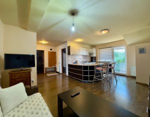 Apartament cu 3 camere, Floresti, strada Tineretului