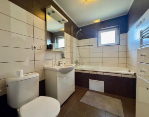 Apartament cu 3 camere, Floresti, strada Tineretului