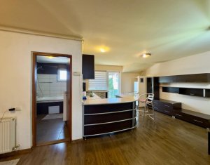 Apartament cu 3 camere, Floresti, strada Tineretului