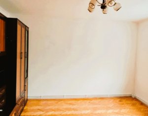 Appartement 3 chambres à vendre dans Cluj-napoca, zone Marasti