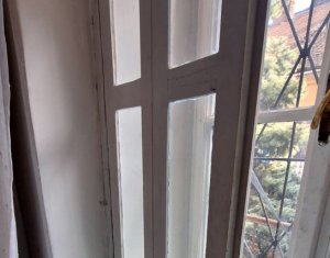 Vanzare apartament 4 camere, ultracentral, posibilitate investitie