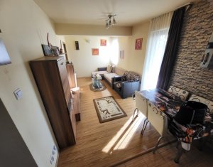 Sale apartment 2 rooms in Floresti
