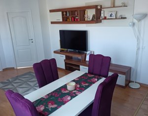 Apartament 3 camere , etaj intermediar, parcare, Floresti , zona Terra