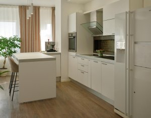 Apartament 3 camere, 79 mp, Zorilor, zona Recuperare