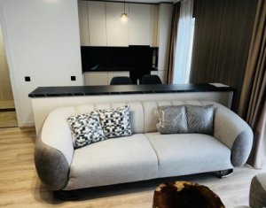 Apartament 3 camere, central Floresti