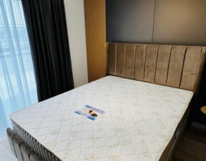 Apartament 3 camere, central Floresti