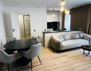 Apartament 3 camere, central Floresti