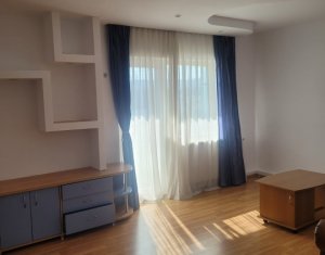 Appartement 3 chambres à vendre dans Baciu