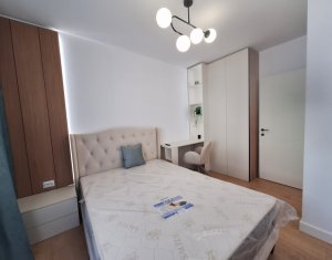 Apartament 3 camere, central Floresti