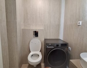 Apartament 3 camere, central Floresti