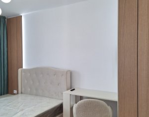 Apartament 3 camere, central Floresti