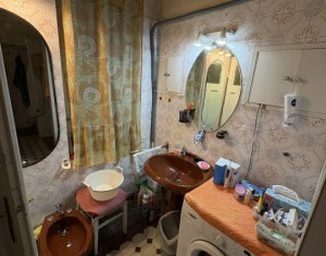 Apartament extrem de spatios, in vila interbelica, curte si gradina proprie !!